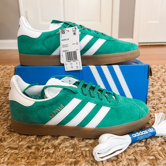 NWT Adidas Gazelle Originals Sneakers Courtyard Green Gum Sole Sz Men 5/Women 6 - Picture 8 of 16